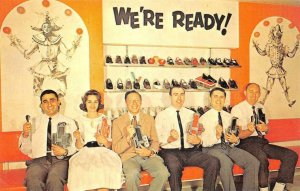 VALUE-RITE FAMILY SHOES CLOWNS JUGGLING SALES FORCE CALIFORNIA AD POSTCARD 1960s