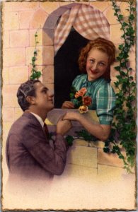 Romantic Victorian Couple Vintage Postcard C001