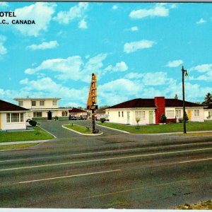c1970s Vancouver BC 2400 Motel Postcard Kingsway Bungalow Motor Court Neon Sign