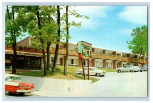 c1950s Honey Motel & Cottages Clifton Hills Niagara Falls Canada Postcard 