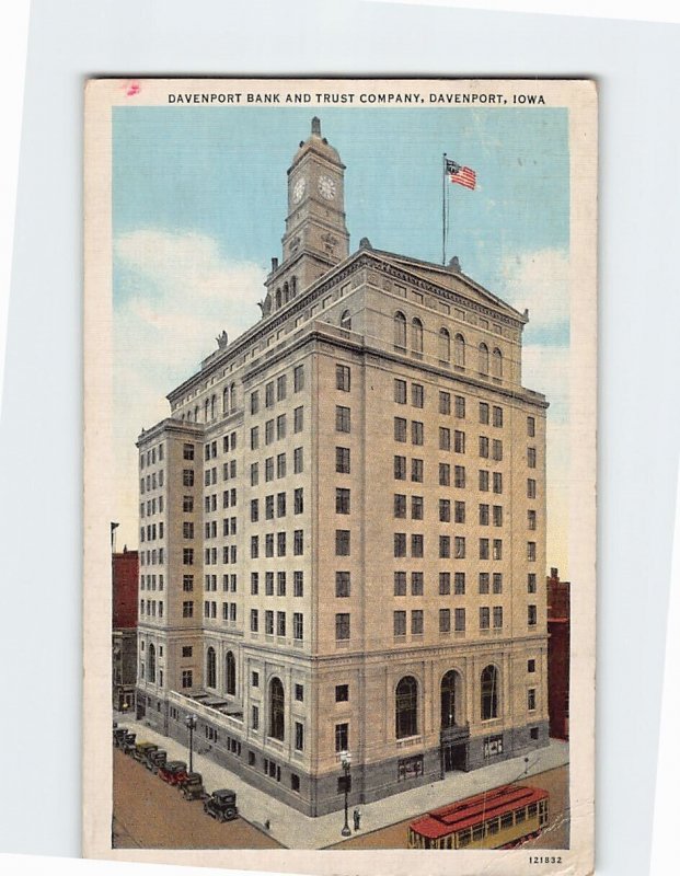 Postcard Davenport Bank And Trust Company, Davenport, Iowa