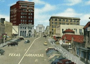 Postcard  Statel Line  Avenue ,Texarkana, TX ..AK looking North . T7