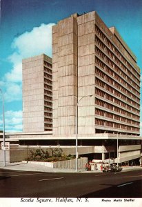 CONTINENTAL SIZE POSTCARD SCOTIA SQUARE AND STREET SCENE AT HALIFAX NOVA SCOTIA