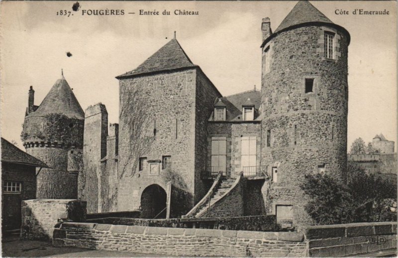 CPA Fougeres Entree du Chateau (1237641)