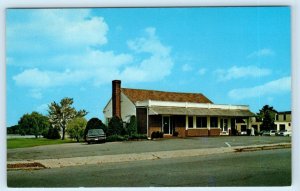 NEWBURYPORT, Massachusetts MA ~ Roadside WEBSTER'S RESTAURANT c1960s Postcard