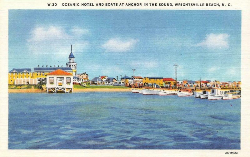 WRIGHTSVILLE, NC  North Carolina  OCEANIC HOTEL & Boats  c1940's Linen Postcard