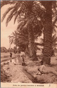 Algeria Pres du Jardin Landon de Biskra Vintage Postcard C192