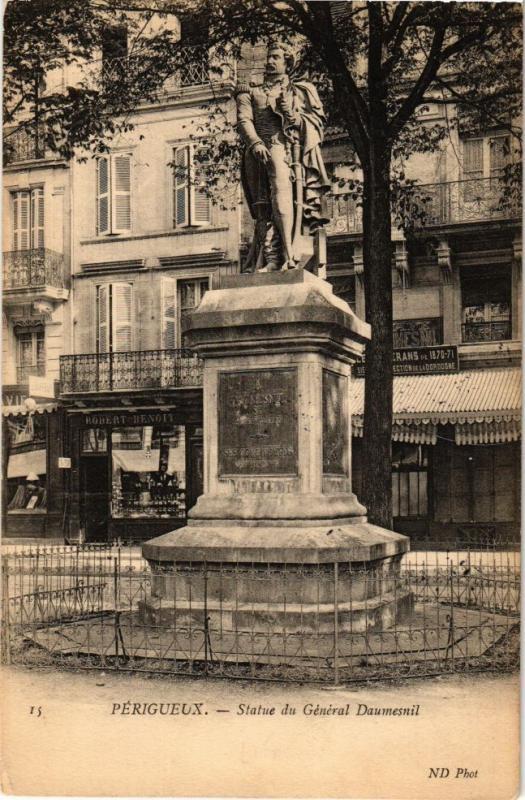 CPA PÉRIGUEUX-Statue du Général Daumesnil (233583)