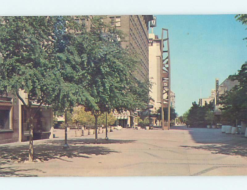 Unused Pre-1980 RETAIL STORE SCENE Fresno California CA hp0306