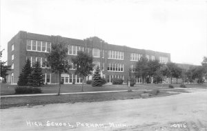 F98/ Perham Minnesota RPPC Postcard c1930s High School Building