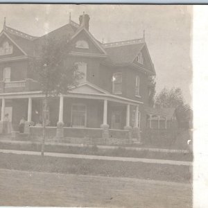 c1910s Midland Ont. Canada RPPC Huge Victorian Home House Real Photo Family A173