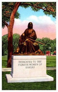 Postcard MONUMENT SCENE Topeka Kansas KS AR9168