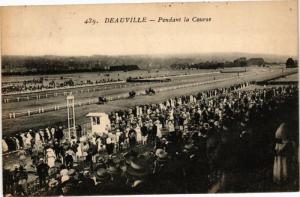 CPA DEAUVILLE - Pendant la Course (272176)