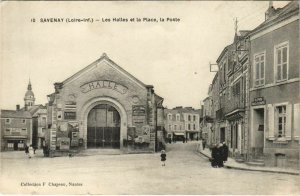 CPA SAVENAY Les Halles et la Place la Poste (150712)