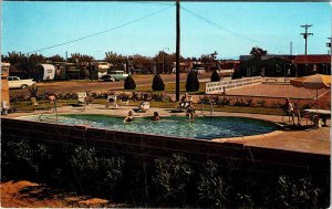 Postcard SWIMMING POOL SCENE Mesa Arizona AZ AL5403