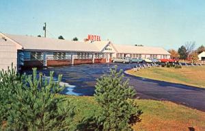 NH - Newington. River Bend Motel