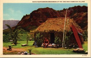Linen Postcard David Kaapuawaokamehameha at his One-Man Hawaiian Village