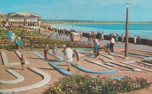 Bridlington Crazy Golf Course Edwin Harper Yorkshire Rare 1970s Postcard