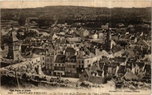 CPA CHATEAU-THIERRY La Ville vue de la Terrasse du Vieux Chateau (665576)