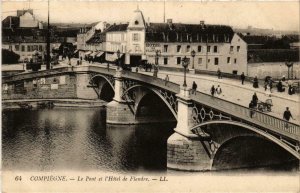 CPA Compiegne- Le Pont et l'Hotel de Flandre FRANCE (1009040)