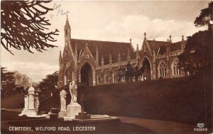 US45 UK England Leicester cemetery Welford road   real photo