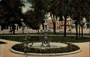 Washington Iowa IA Central Park Fountain c1910 Vintage Postcard