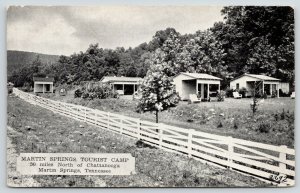 Martin Springs TN~Grape Arbor? Cabins Behind Ranch Fence~Tourist Camp~1940s B&W