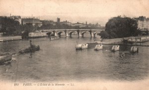 Vintage Postcard l'Ecluse De La Monnaie Bridge Paris France