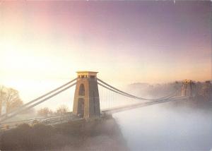 B100948 clifton suspension bridge bristol  uk