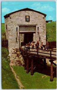 Postcard - Main Gate and Drawbridge - Old Fort Niagara - New York