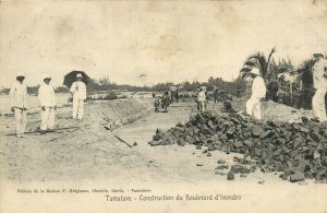 PC MADAGASCAR, TAMATAVE, CONSTRUCTION DU BOULEVARD, Vintage Postcard (b37977)