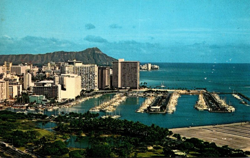 Hawaii Honolulu Waikiki Hotels With Ala Wai Yacht Harbor In Foreground