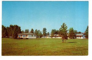 R Bonin  Cabins  Motel, St Sulpice,  Quebec,