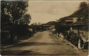 PC real photo postcard DJAMBI street INDONESIA (a18468)