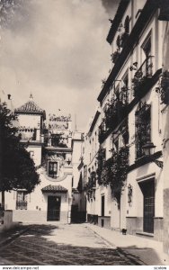 RP: SEVILLA , Spain , 1930s ; The Dona Elvira Square's Corner