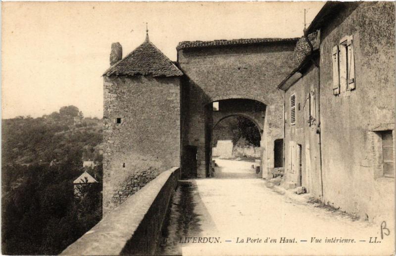 CPA LIVERDUN - La Porte d'en Haut - Vue Intérieure (483948)