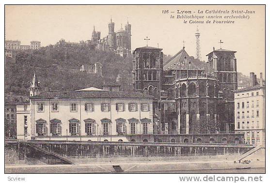 La Cathedrale Saint-Jean La Bibliotheque (Ancien Archeveche) Le Coteau De Fou...