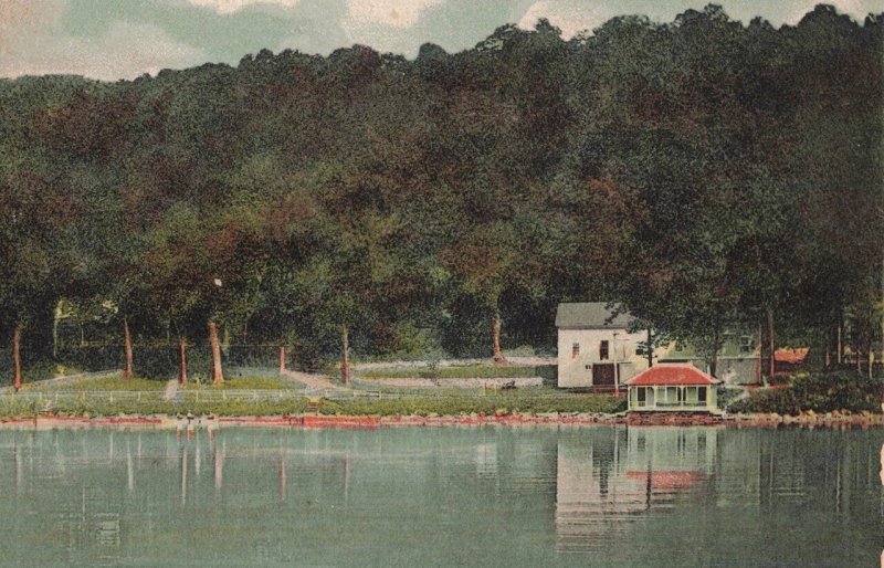 c.1910's Wilson House Lake Waramaug New Preston Conn. Postcard 2R4-450 