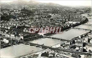 Postcard Modern Lyon Aerial view of the bridges on the Rhone Fourviere The Ce...