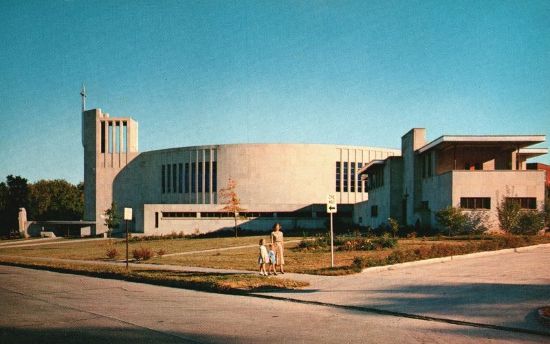 Vintage Postcard The New St. Francis Xavier Chu Kansas City Missouri MO United States