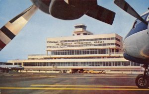 San Francisco International Airport California Airplanes c1950s Vintage Postcard