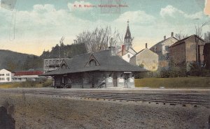 J76/ Huntington Massachusetts Postcard c1910 Railroad Depot 306