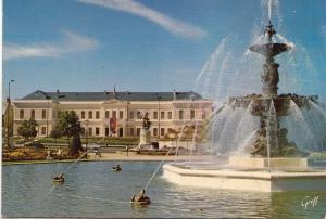 BF15467 l hotel de ville vu du jardin du mail angers france  front/back image