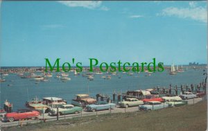 America Postcard - Chicago's Lakefront on Lake Michigan RS27280