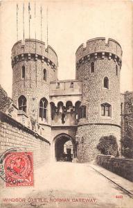 BR80857 windsor castle normn gateway    uk