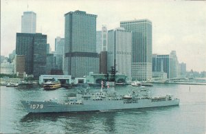 World Trade Center Pre- 9/11, New York, NY,. US Navy Frigate USS Bowen, Ship