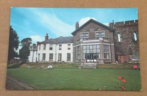 VINTAGE UNUSED POSTCARD - CASTLE HOTEL, BRECON, POWYS, SOUTH WALES