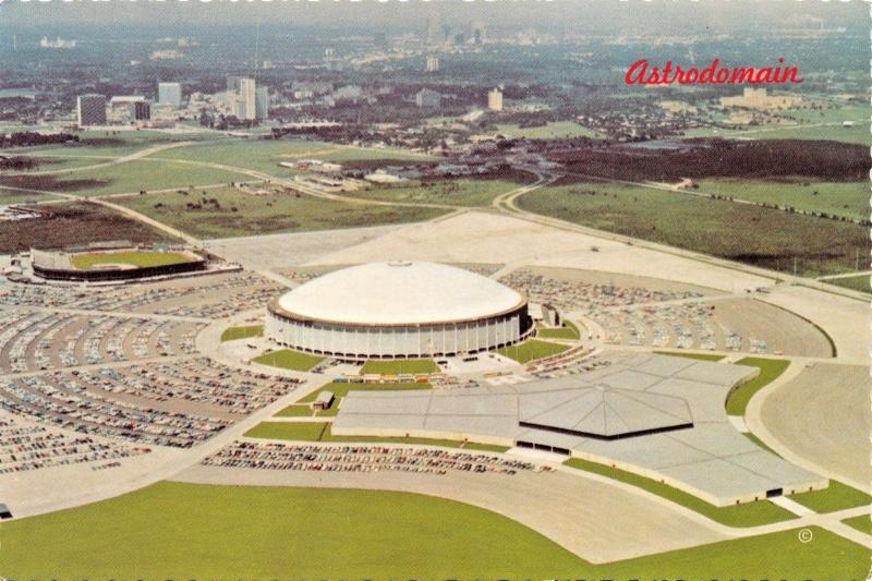 HOUSTON TX-ASTRODOME-550,000 SQ FT ASTROHALL-LIVESTOCK SHOW-AERIAL VIEW POSTCARD