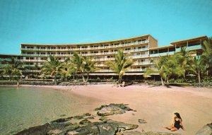 Vintage Postcard Hotel King Kamehameha Along Broad White Sand Beach Hawaii HI