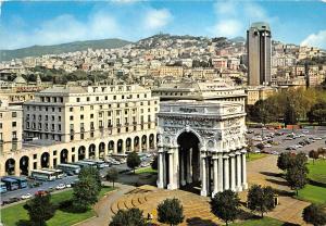 B52371 Genova Piazza della Vittoria e Monumento ai Caduti   italy